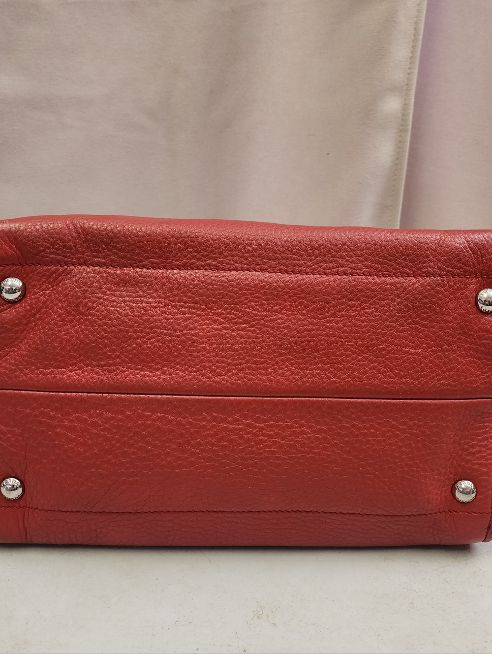 Authentic Prada Vitello Daino pebbled leather 2-way Bag With Digital COA - Picture 5 of 13